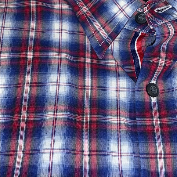 Men’s dress button down - Picture 3 of 3
